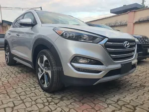 Hyundai Tucson 2017 Silver