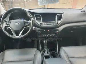 Hyundai Tucson 2017 Silver