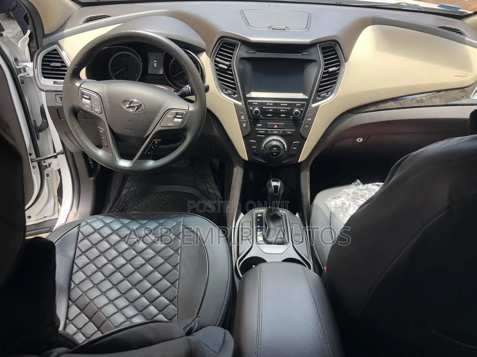 Hyundai Santa Fe 2017 White