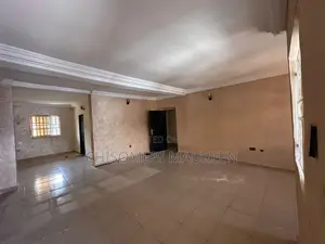 3bdrm Block of Flats in Wuye for rent