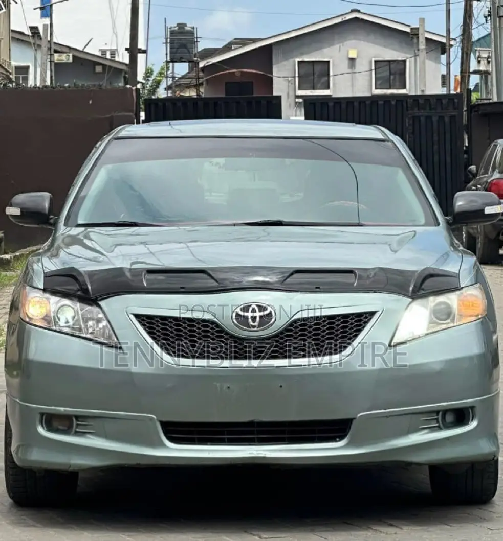 Toyota Camry 2021 Teal