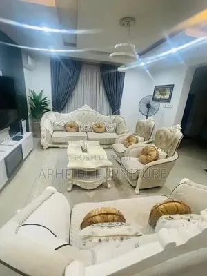 Royal Sofa 555