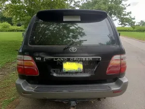 Toyota Land Cruiser 2001 Black