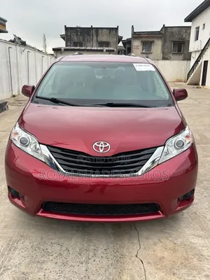 Toyota Sienna Limited 7-Passenger 4dr Minivan (3.5L 6cyl 6A) 2015 Red