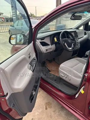 Toyota Sienna Limited 7-Passenger 4dr Minivan (3.5L 6cyl 6A) 2015 Red