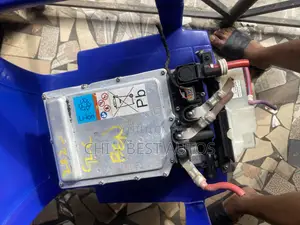 Mercedes Benz 2025 GLC Hybrid Battery