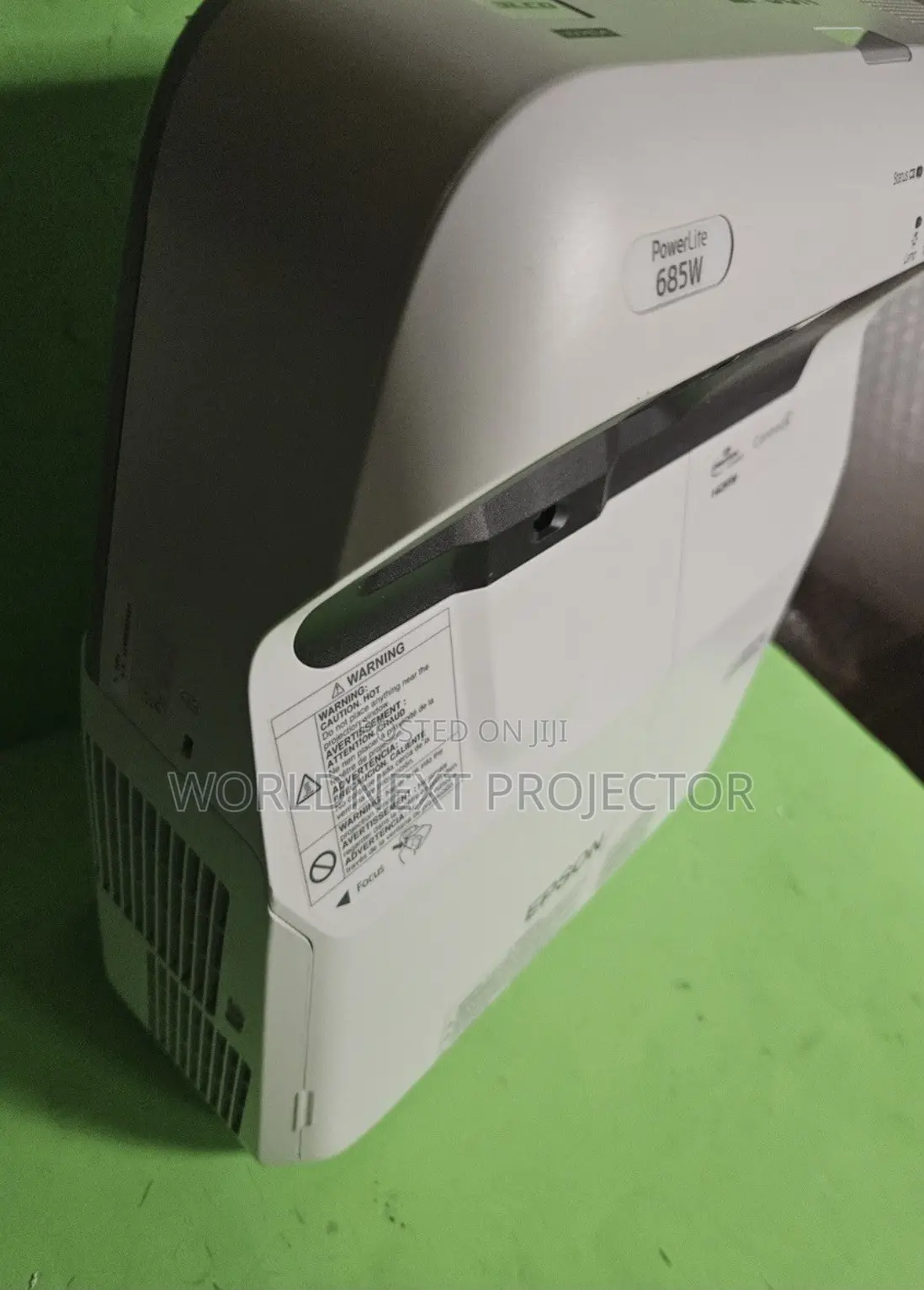 Ultra-Short-Throw 3LCD Presentation Display Designed for Classrooms