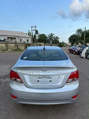 Hyundai Accent 2015 Silver
