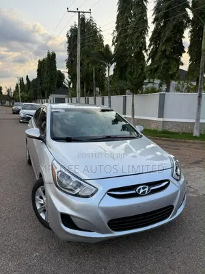 Hyundai Accent 2015 Silver