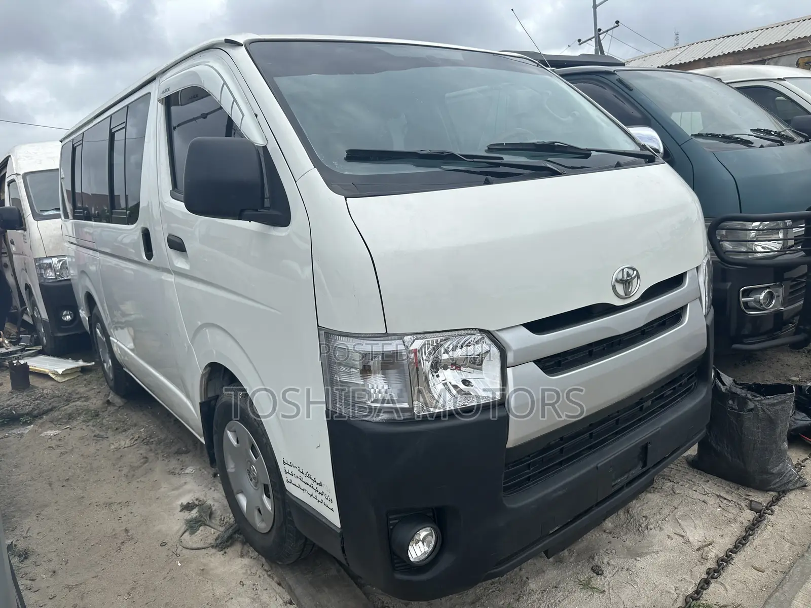 Toyota HiAce 2010 White