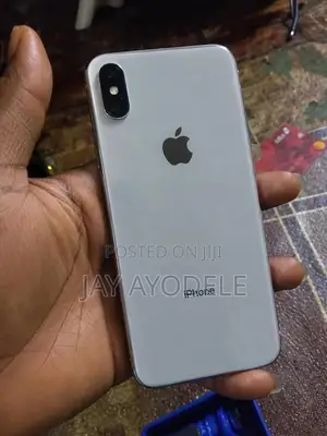 Apple iPhone X 64 GB Silver