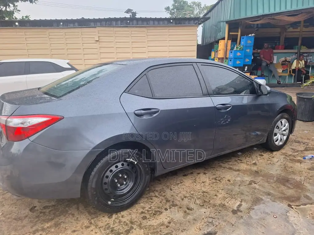 Toyota Corolla 2016 Blue