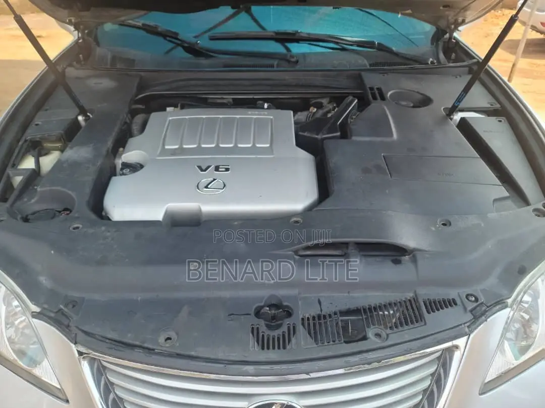 Lexus ES 350 2010 Silver