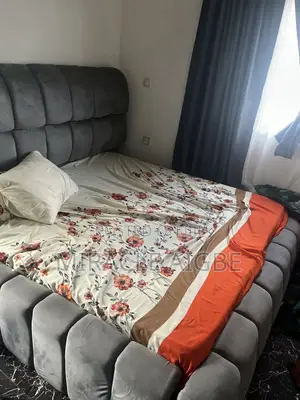 Big Bed Bedstand