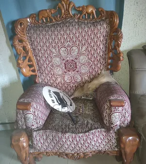 Royal Luxury Carved Wooden Chai