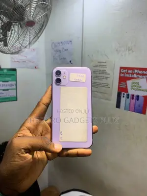 Apple iPhone 11 64 GB Purple