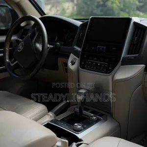 Toyota Land Cruiser 4.5 V8 GXR 2021 Black