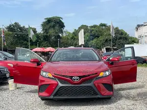 Toyota Camry 2021 Red