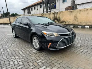 Toyota Avalon XLE 4dr Sedan (3.5L 6cyl 6A) 2014 Black