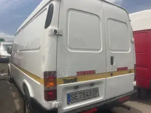 Ford Transit 2000 White
