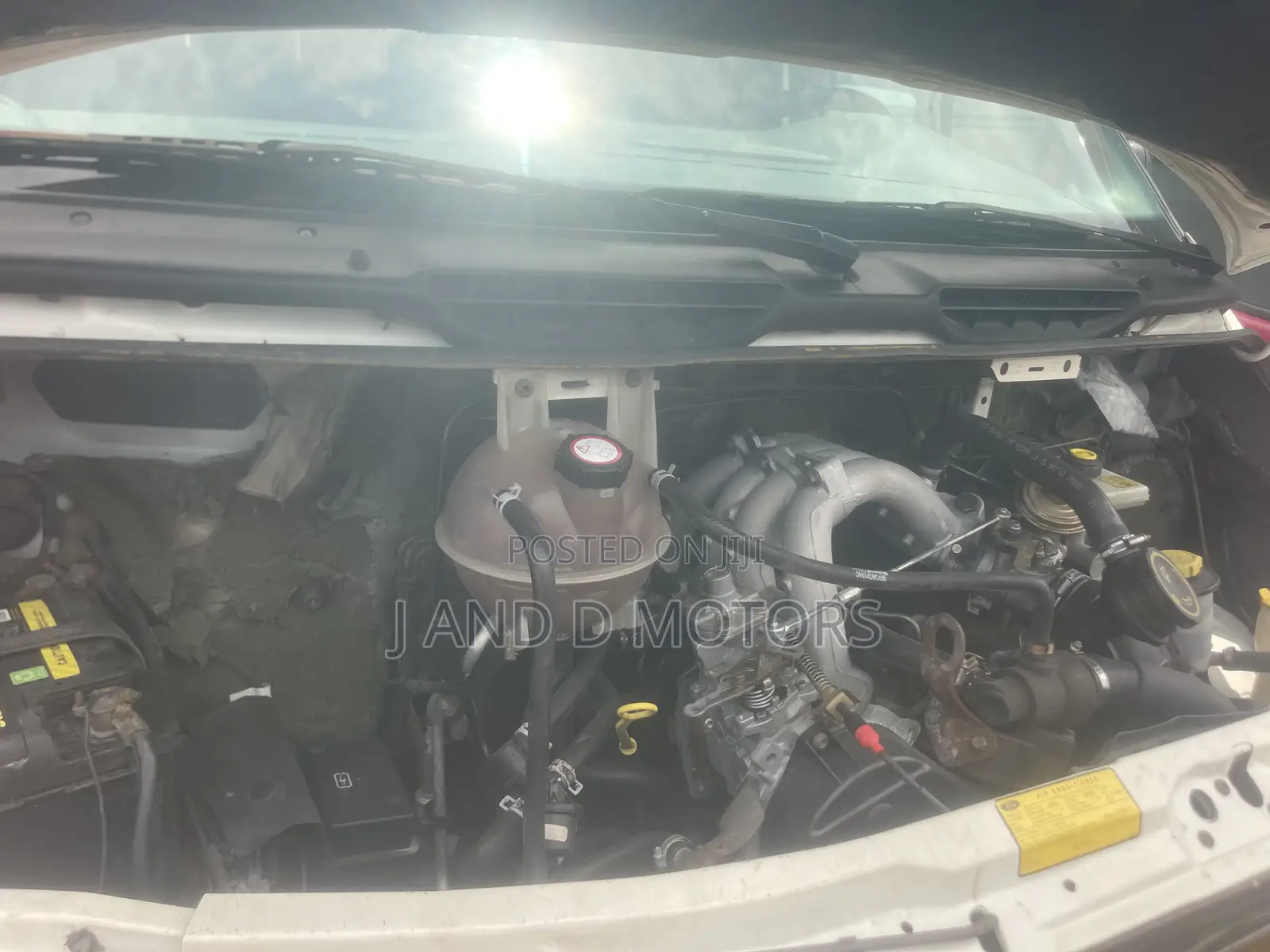 Ford Transit 2000 White