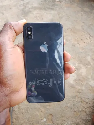 Apple iPhone X 64 GB Black