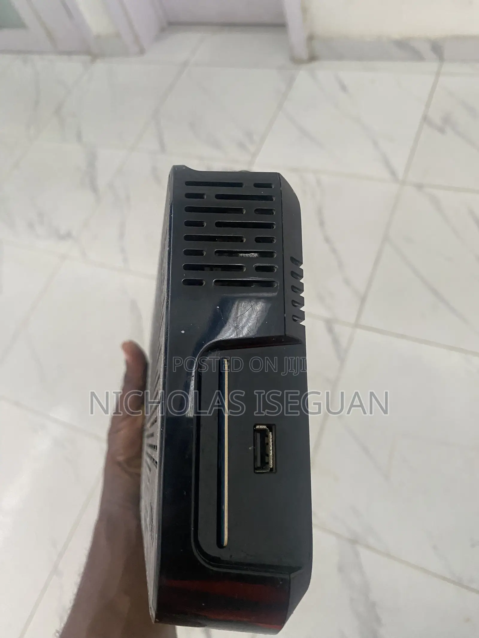 DSTV Explora Model 2a