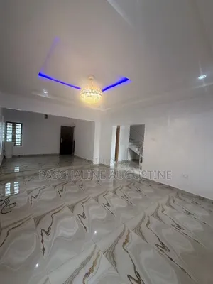 5bdrm Duplex in Zim Homes And, Mabushi for rent
