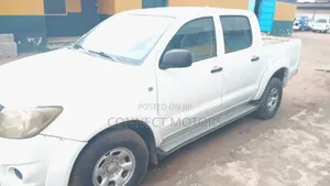 Toyota Hilux 2.5 D-4D Double Cab 2008 White