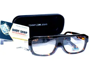 Tommy Hilfiger Glass