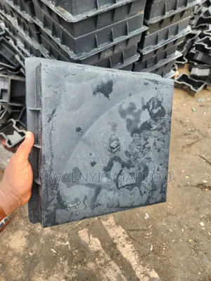 30 by 30 Interlock Muld Plastic Type