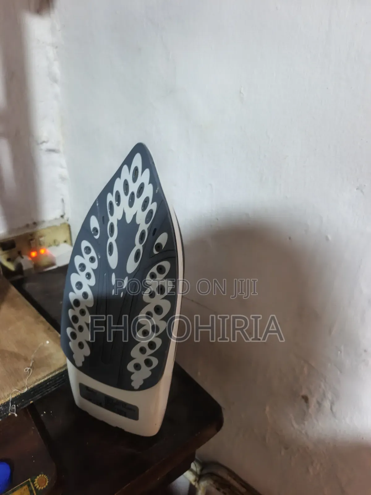 Tokunbo Steam Pressing Iron