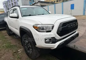 Toyota Tacoma 4dr Double Cab 2016 White