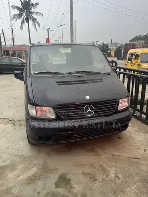 Mercedes-Benz V-Class 2002 Blue