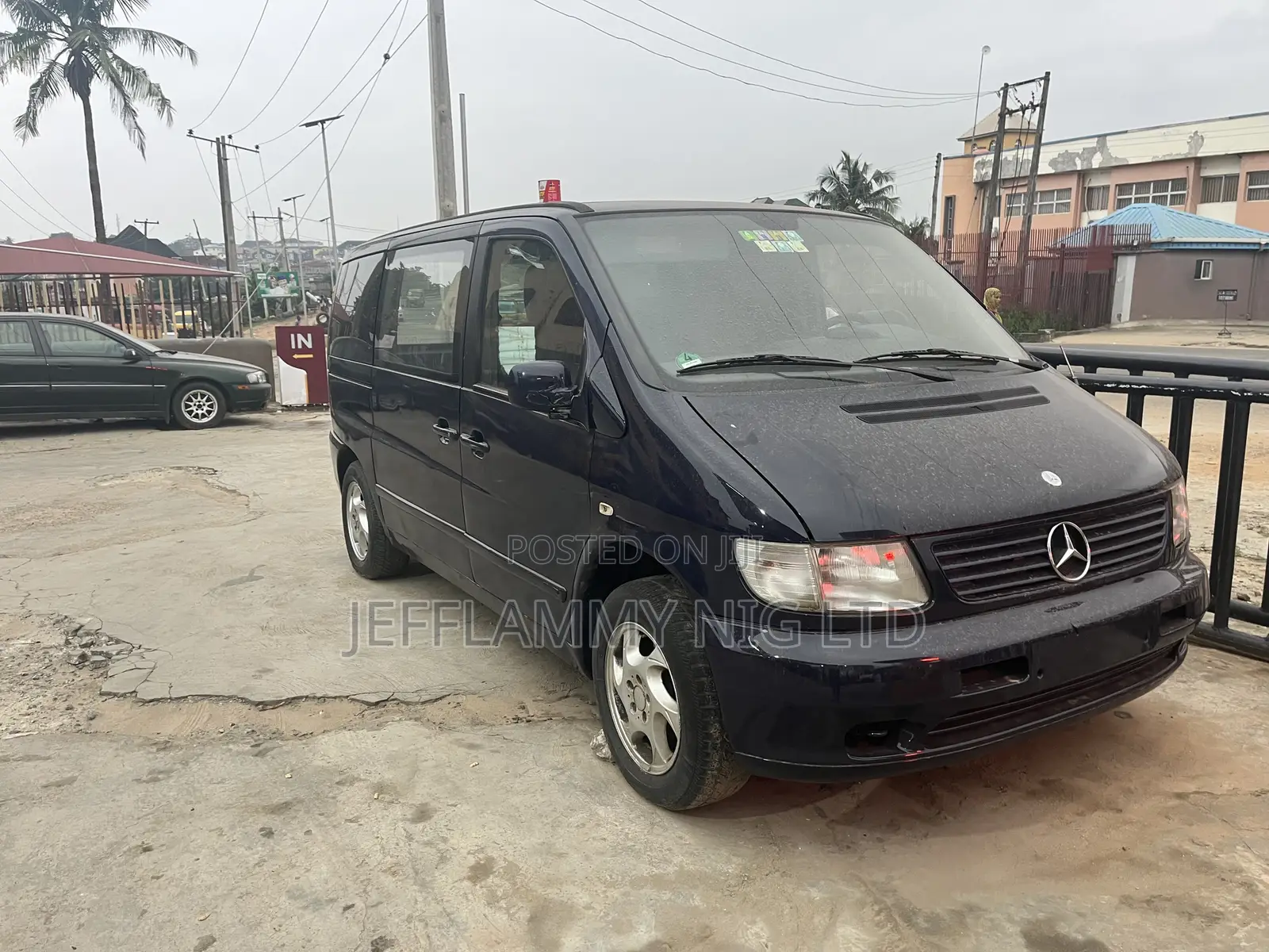 Mercedes-Benz V-Class 2002 Blue
