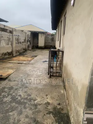 3bdrm House in Aroro Yerokun, Ojoo for rent