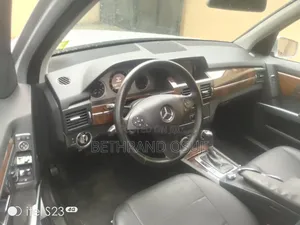 Mercedes-Benz GLK-Class 2011 Silver