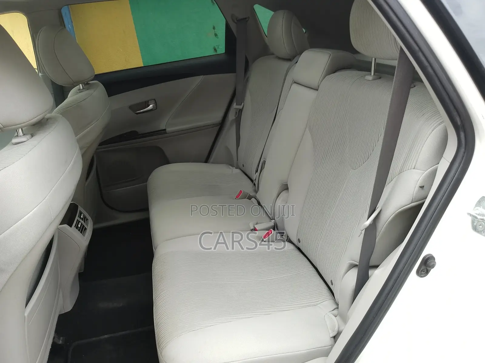 Toyota Venza 2010 White
