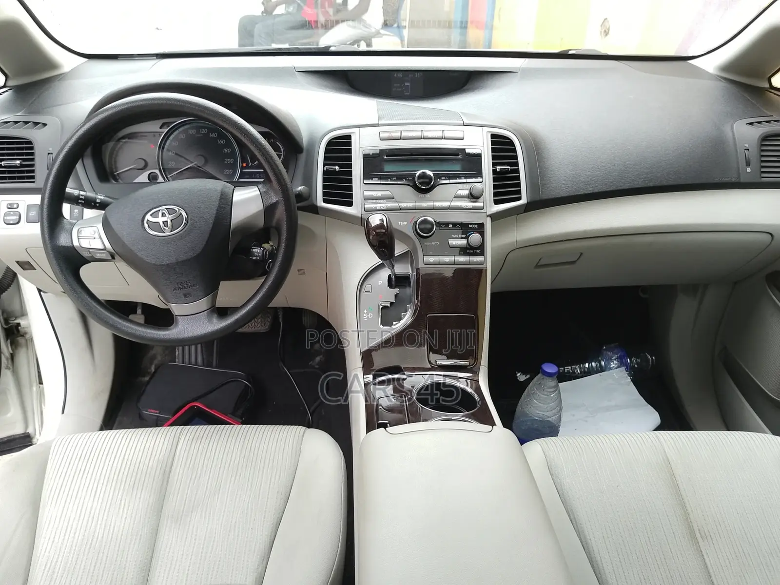 Toyota Venza 2010 White