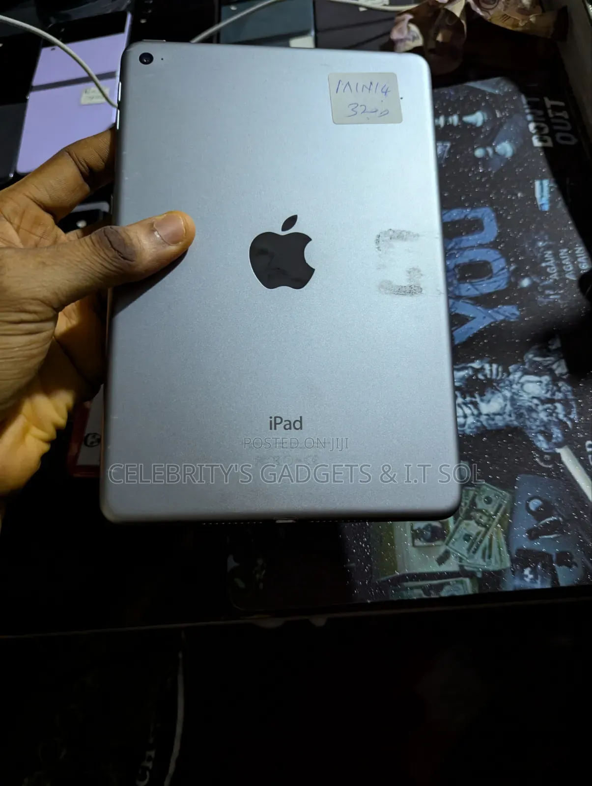 Apple iPad mini 4 32 GB Gray