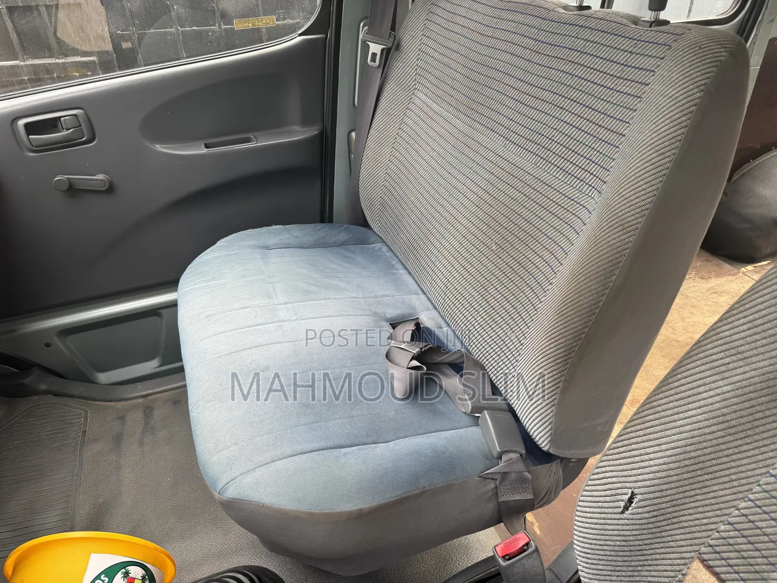 Toyota HiAce 1997 Blue