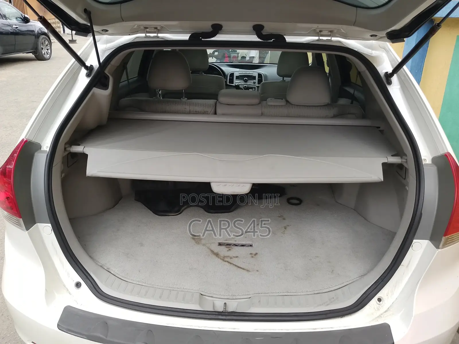 Toyota Venza 2010 White