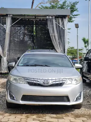 Toyota Camry 2014 Silver