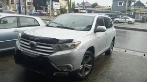 Toyota Highlander Limited 2011 Silver