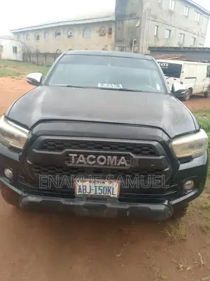 Toyota Tacoma 2010 Black