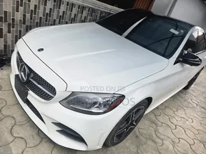 Mercedes-Benz C300 2021 White