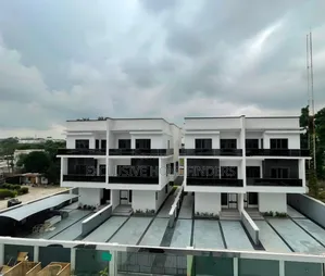 5bdrm Duplex in Ikeja GRA for sale