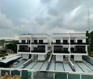 5bdrm Duplex in Ikeja GRA for sale