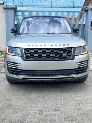 Land Rover Range Rover Vogue 2020 Gold