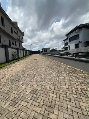 4bdrm Duplex in Guzape District for rent